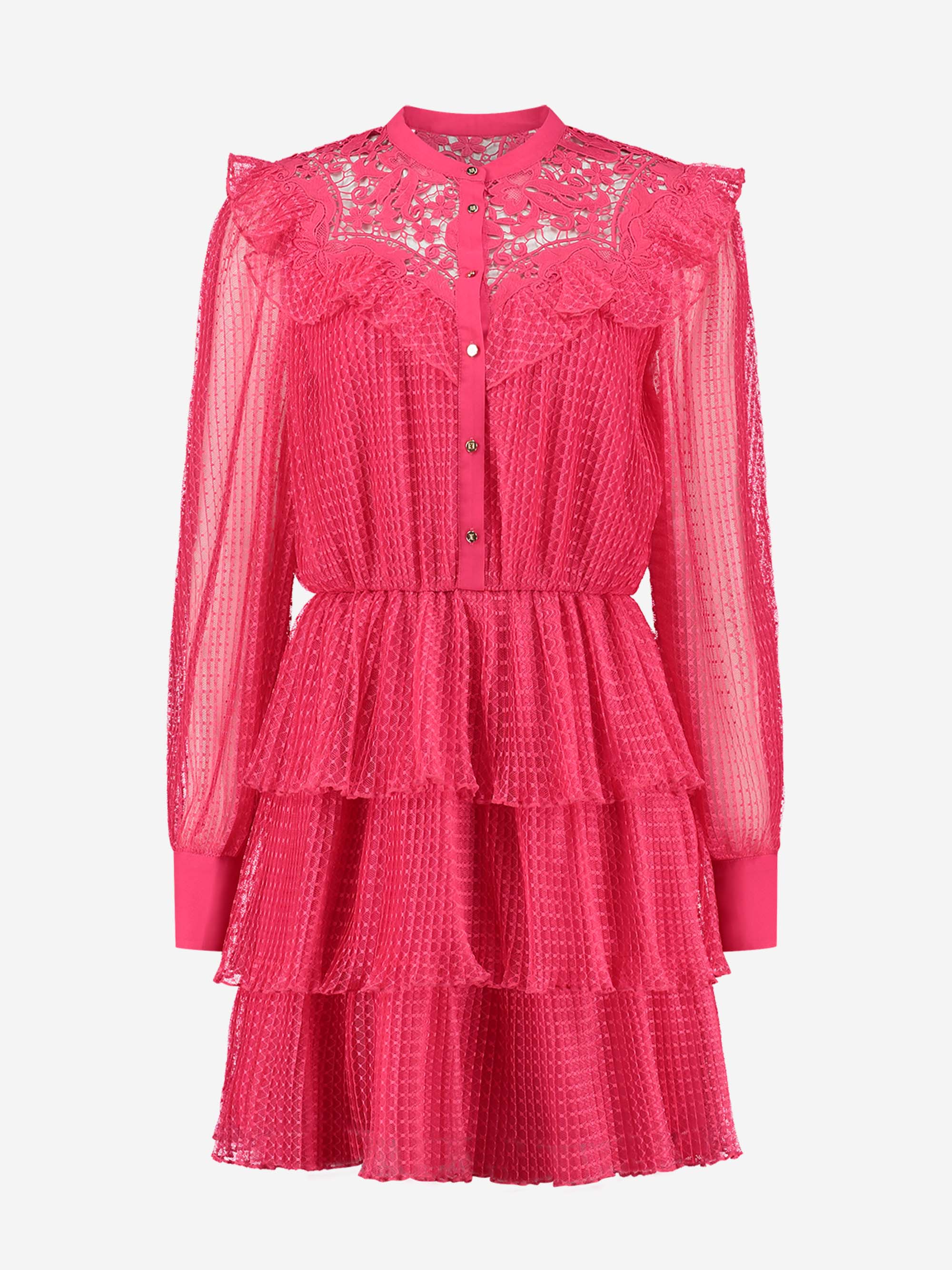 Layered pleated dress with lace 