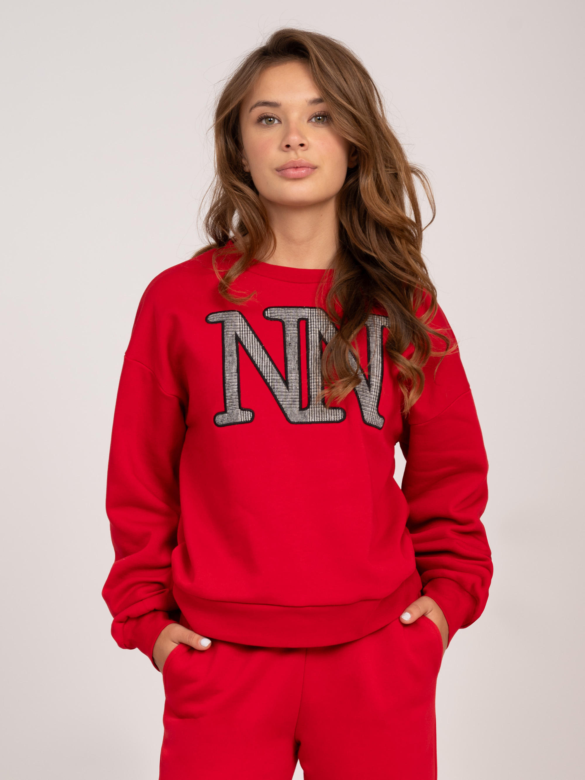 Sweatshirt with embroidery logo