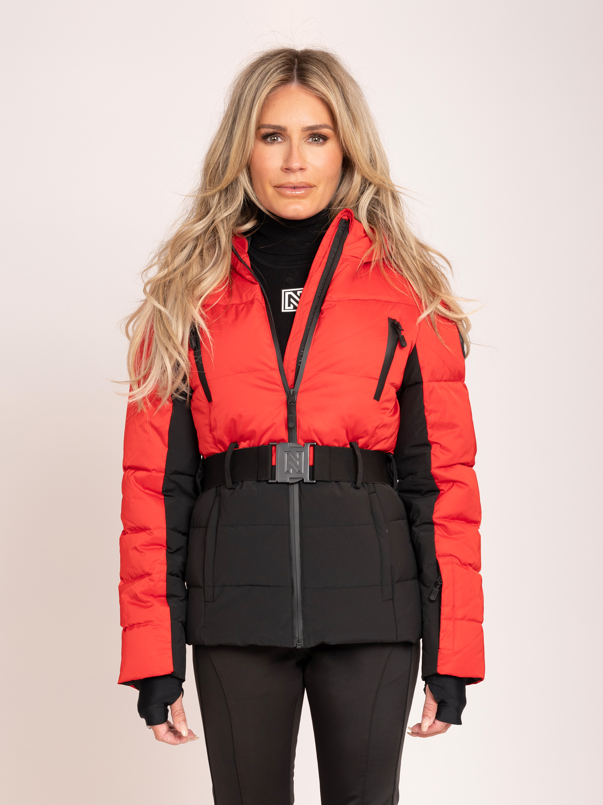 Ski jacket with belt 