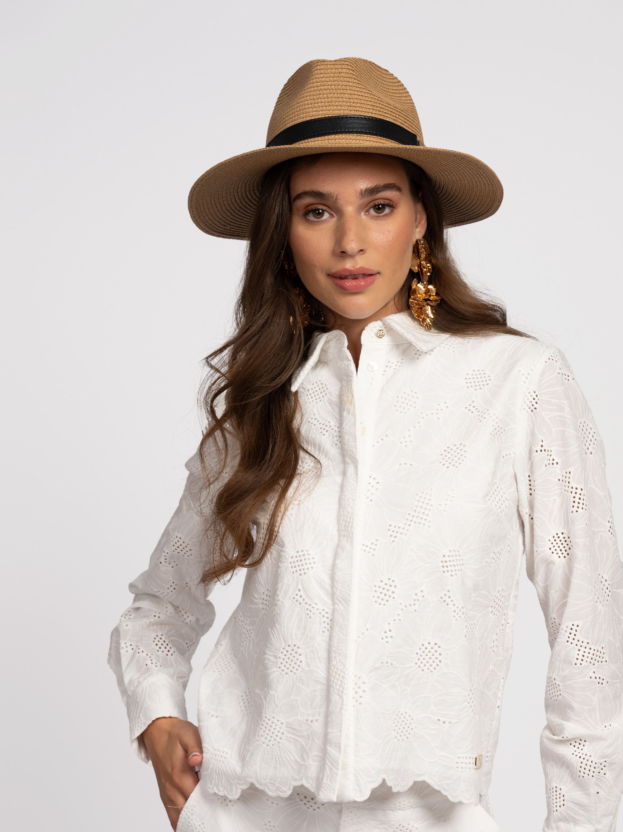 Broderie anglaise blouse 