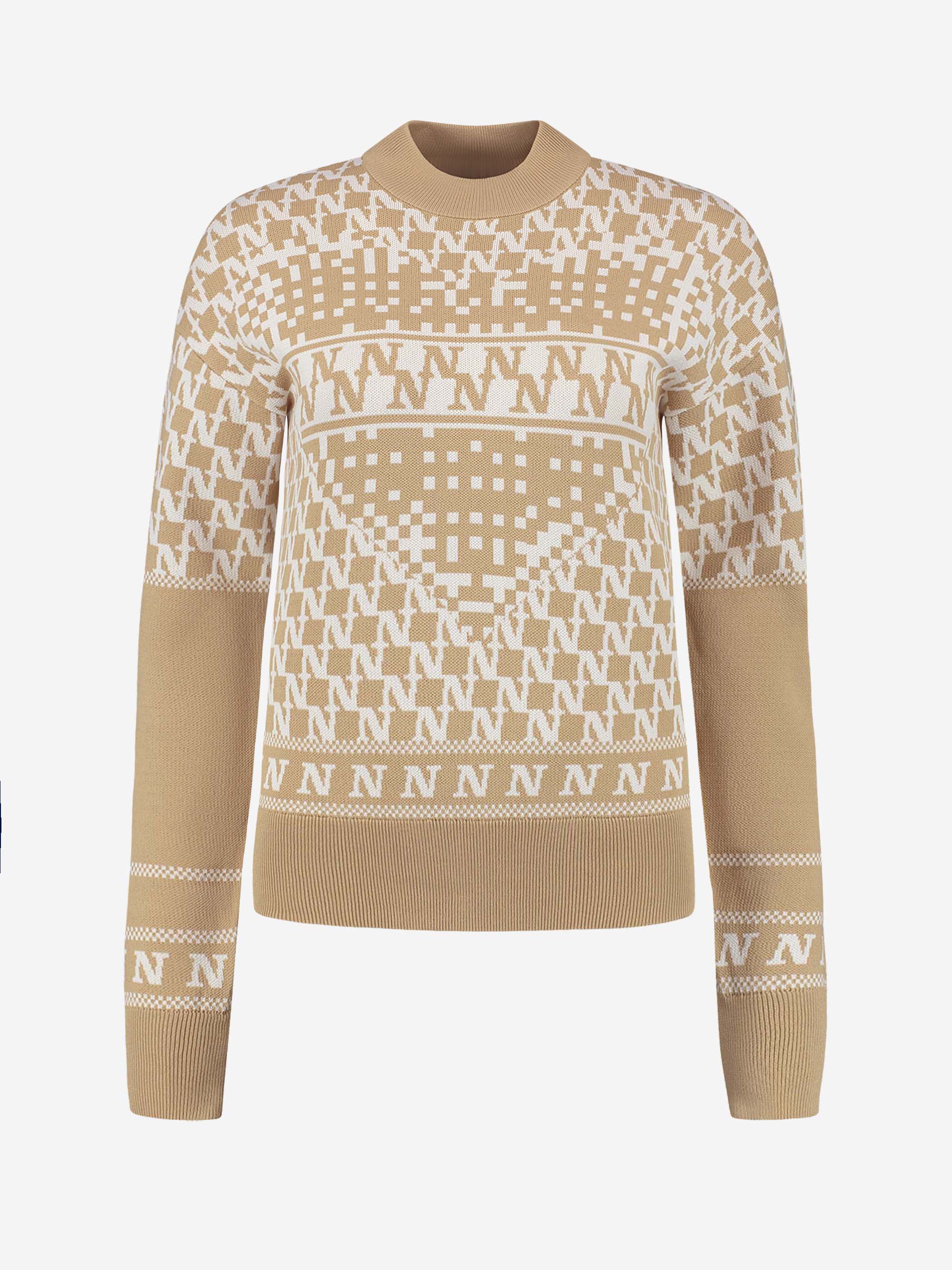  N Heart pullover