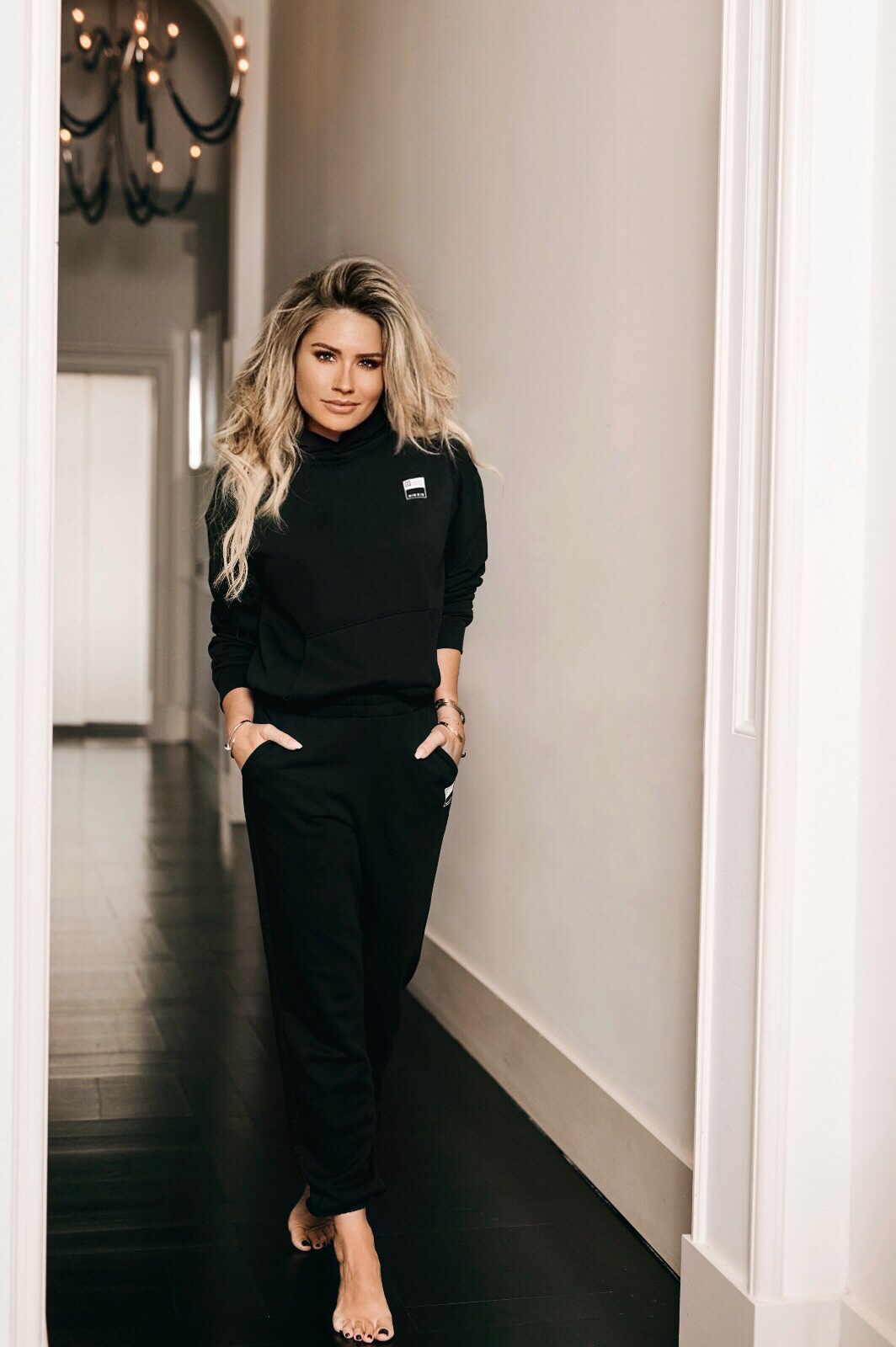 NIKKIE Hoodie