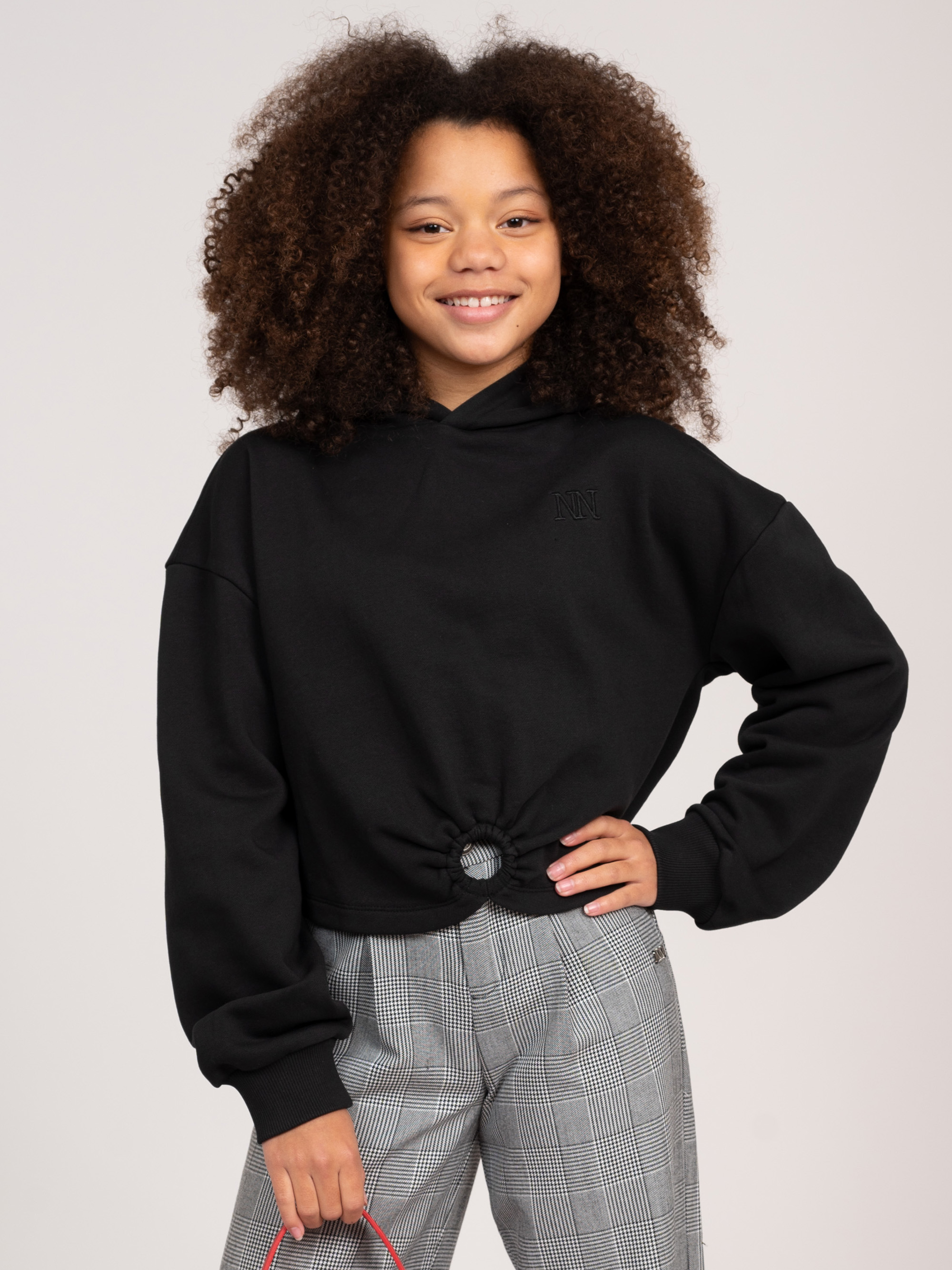 Cropped hoodie with ring