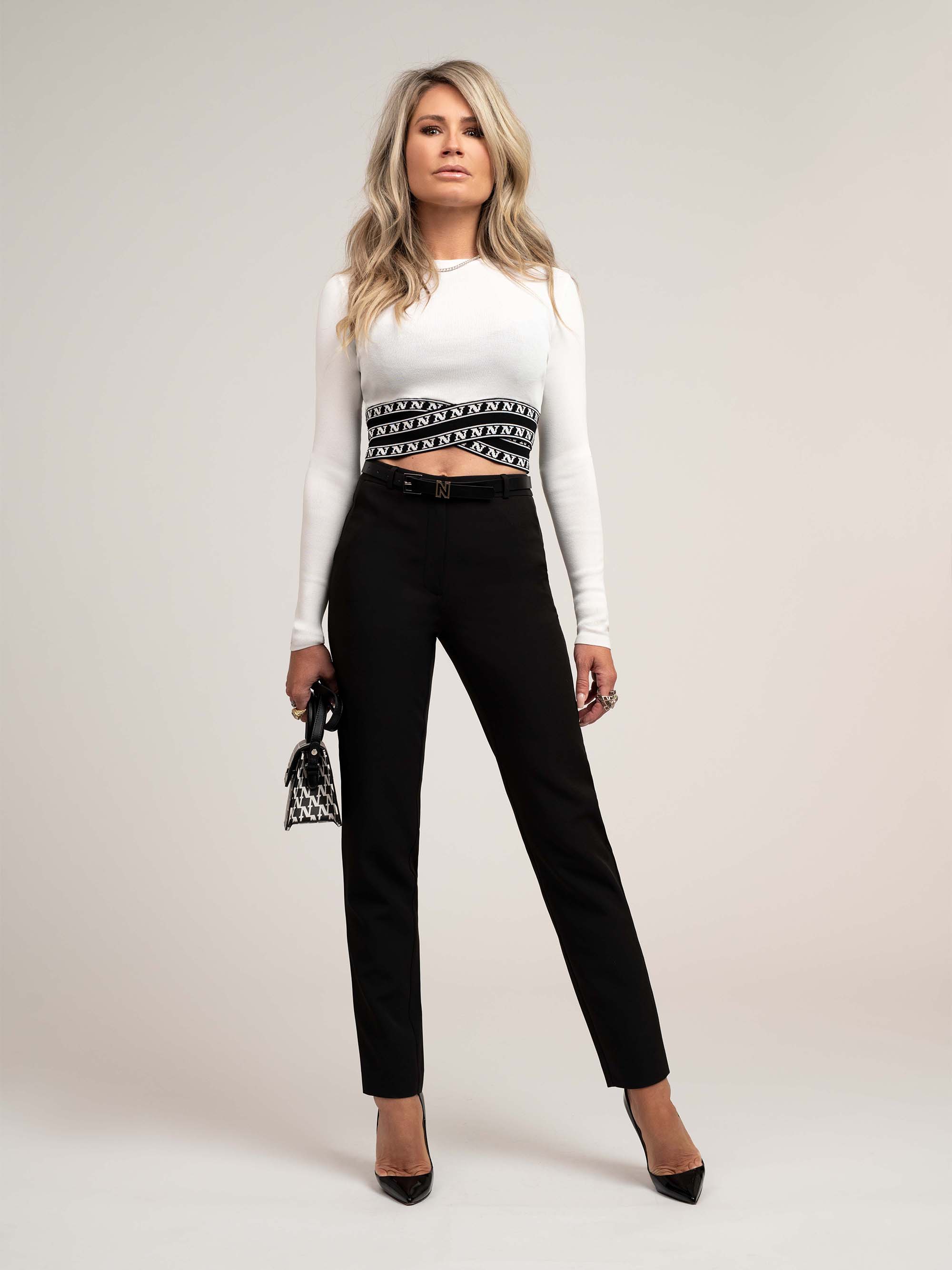 Mid rise pants with belt