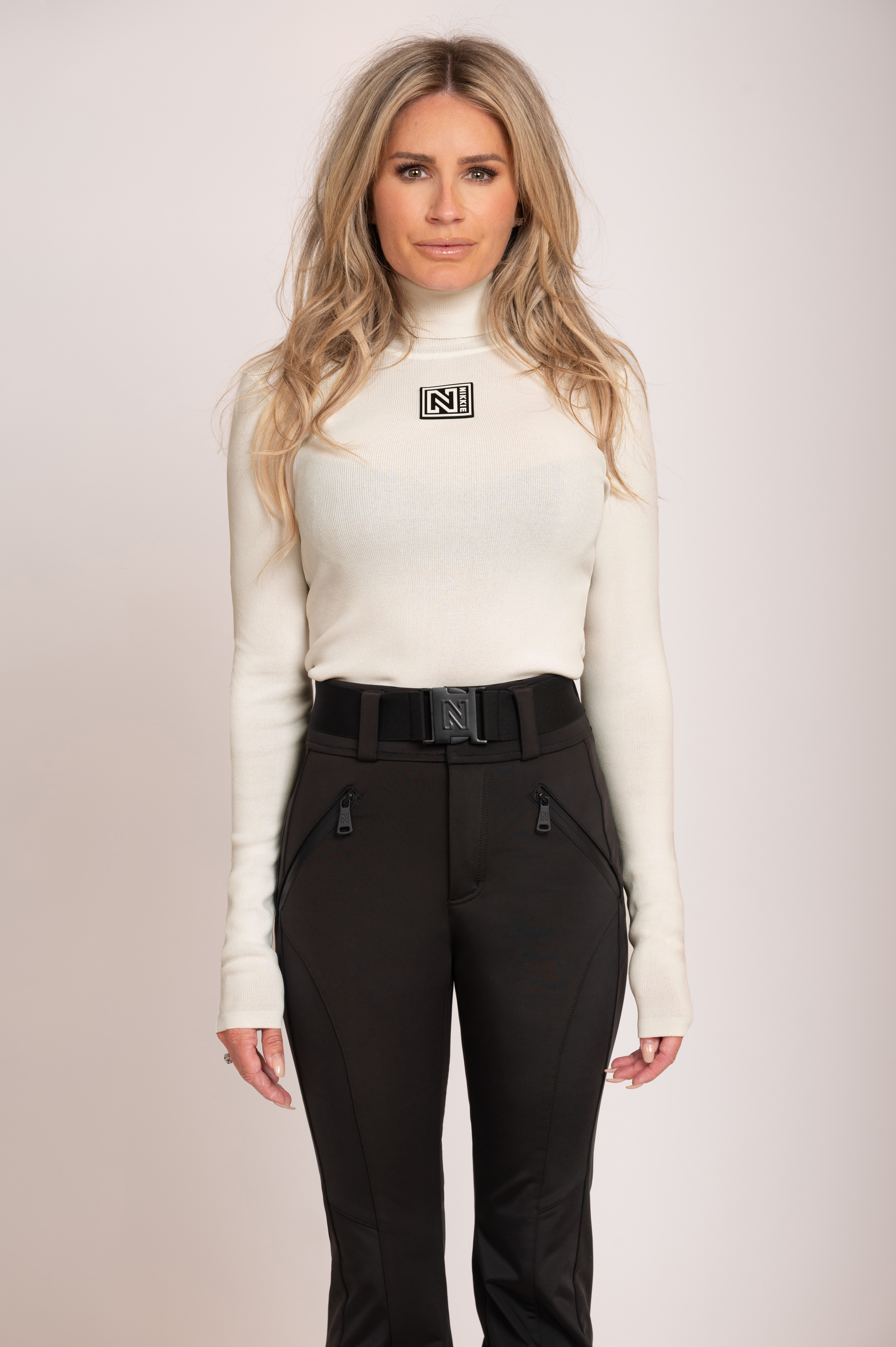  NIKKIE SKI top with turtle neck  