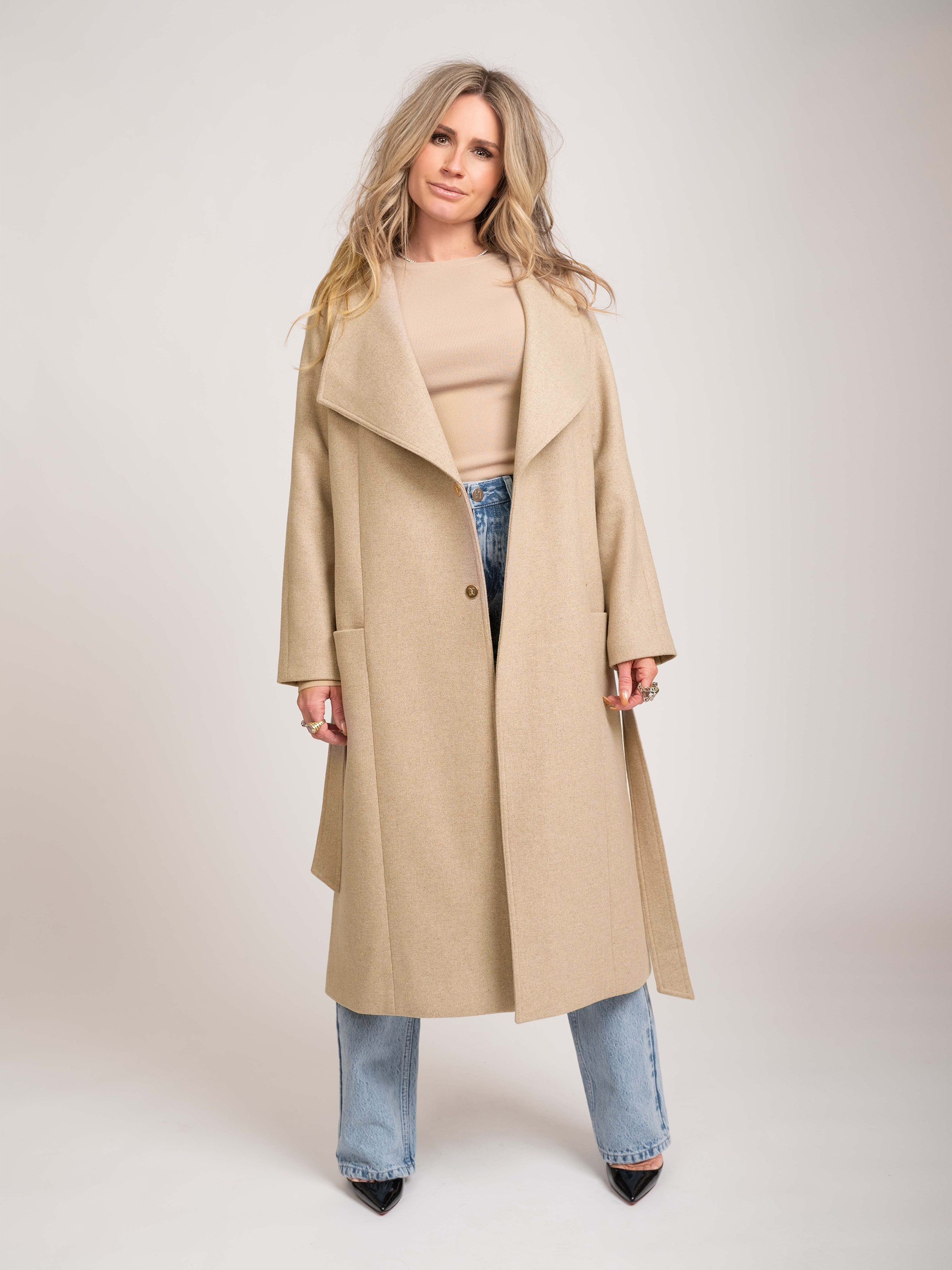 Long coat with tie belt