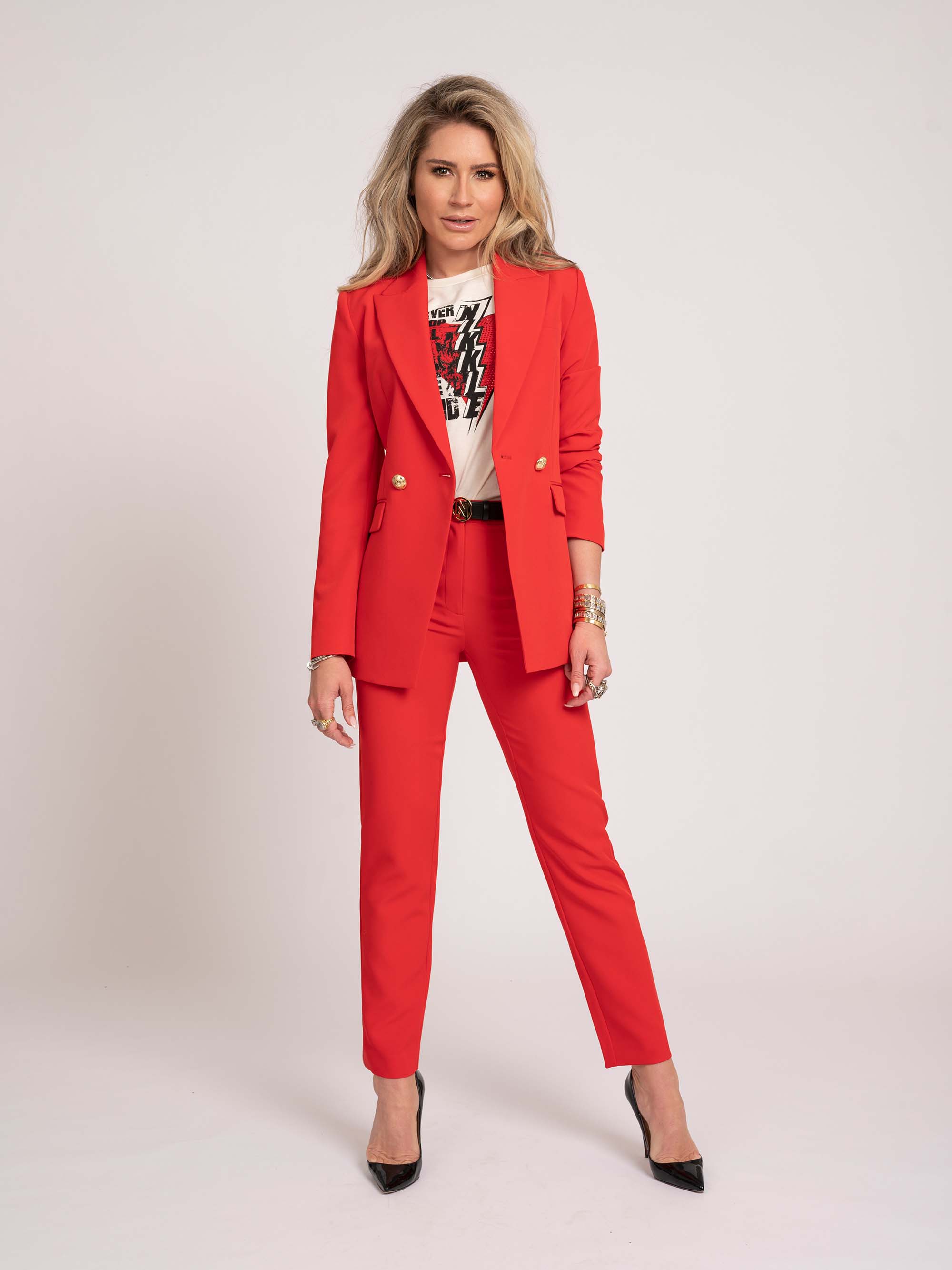 Trousers with belt