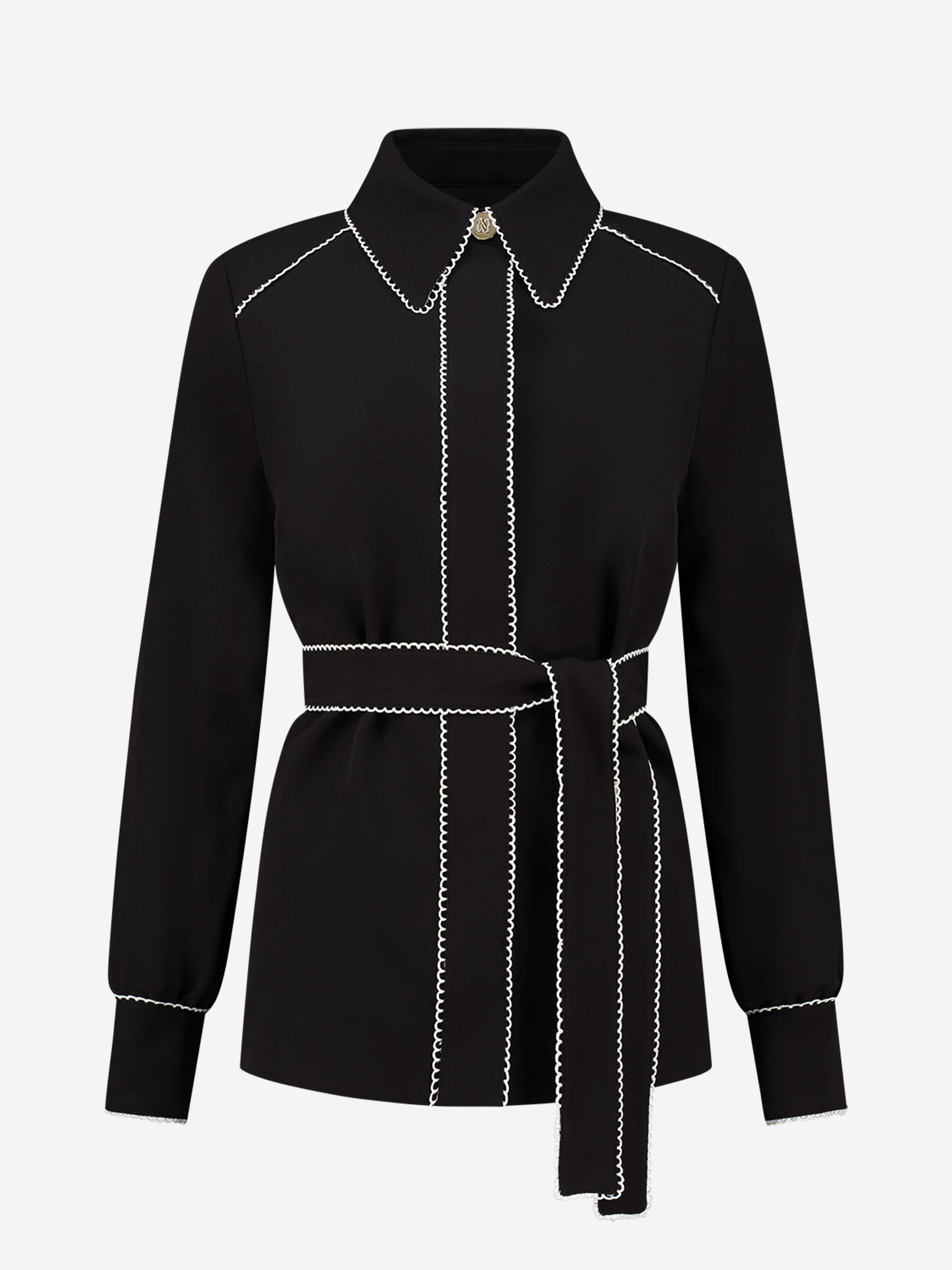 Contrasting blouse with tie belt