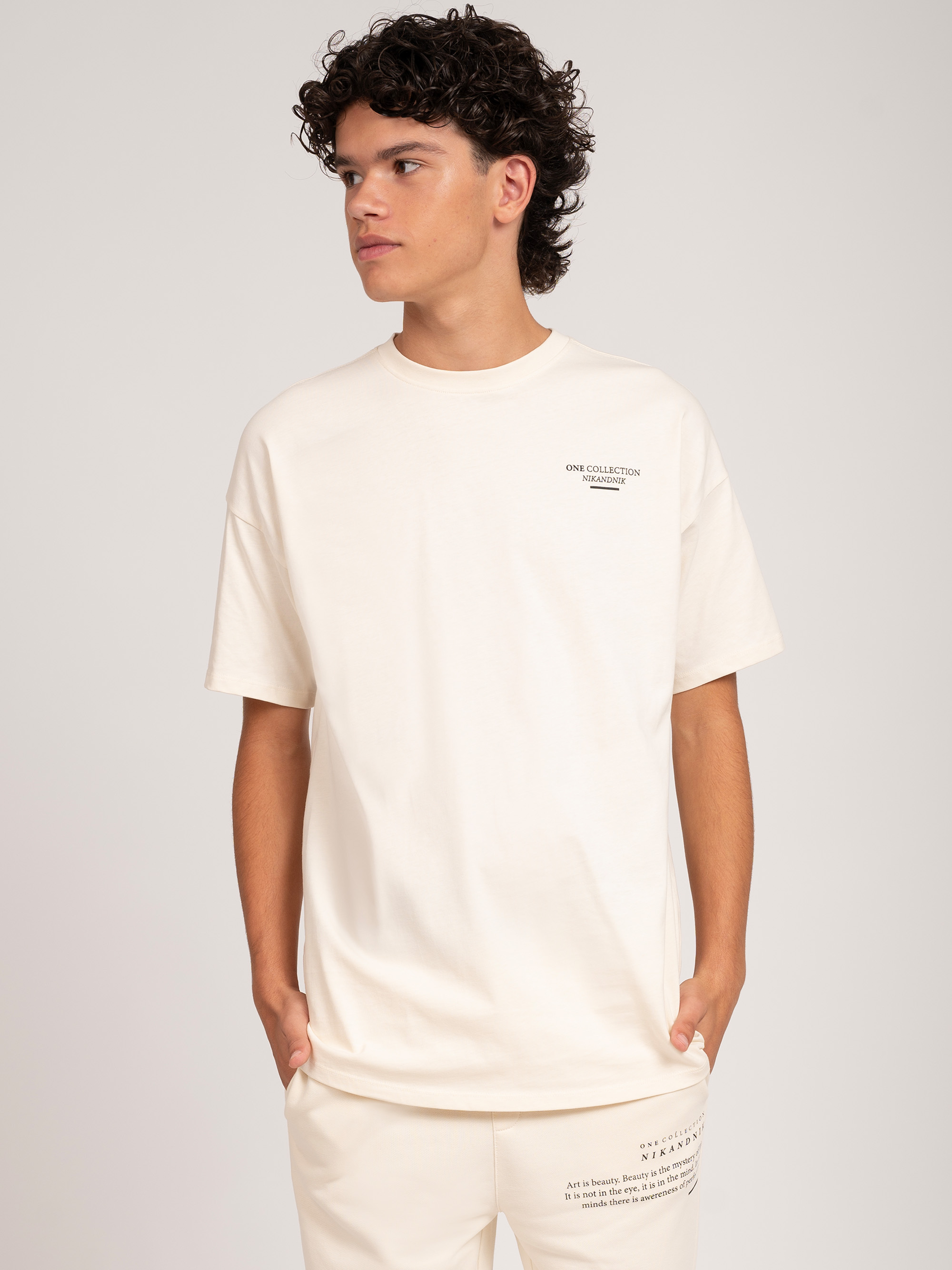 Mona T-Shirt Mona T-Shirt