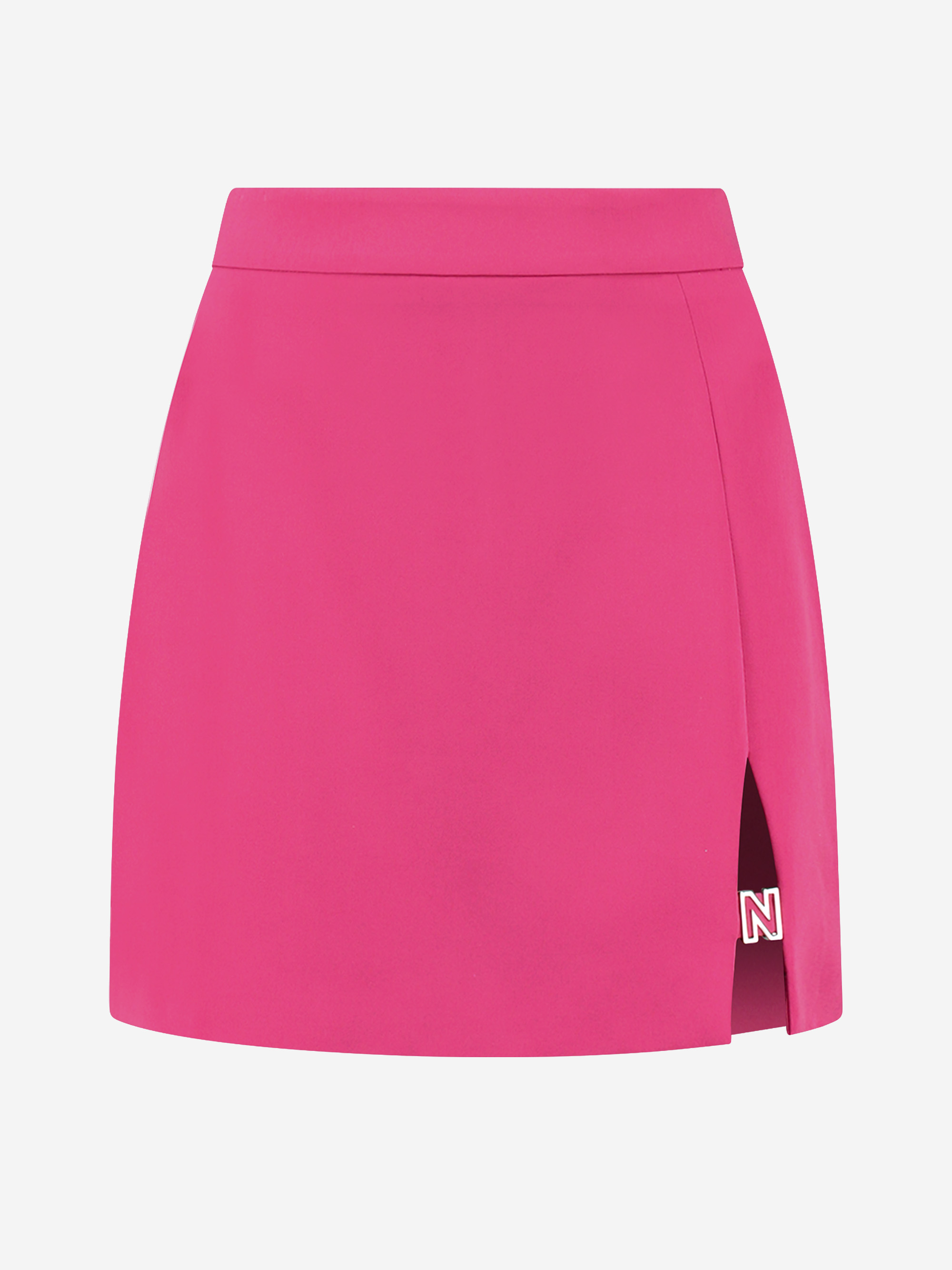 Fitted skirt with slit