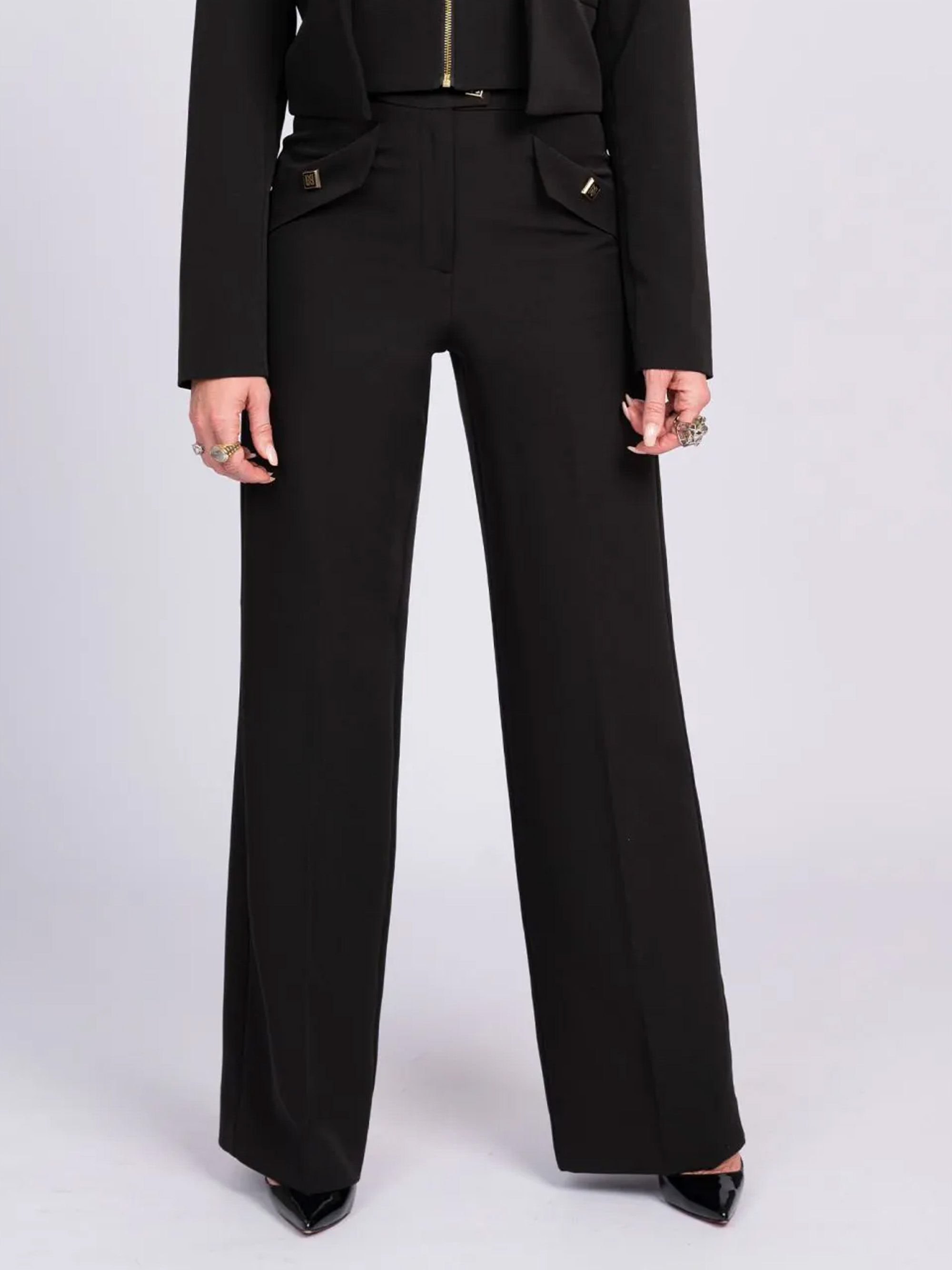 Pantalon met rechte pijpen en NIKKIE details