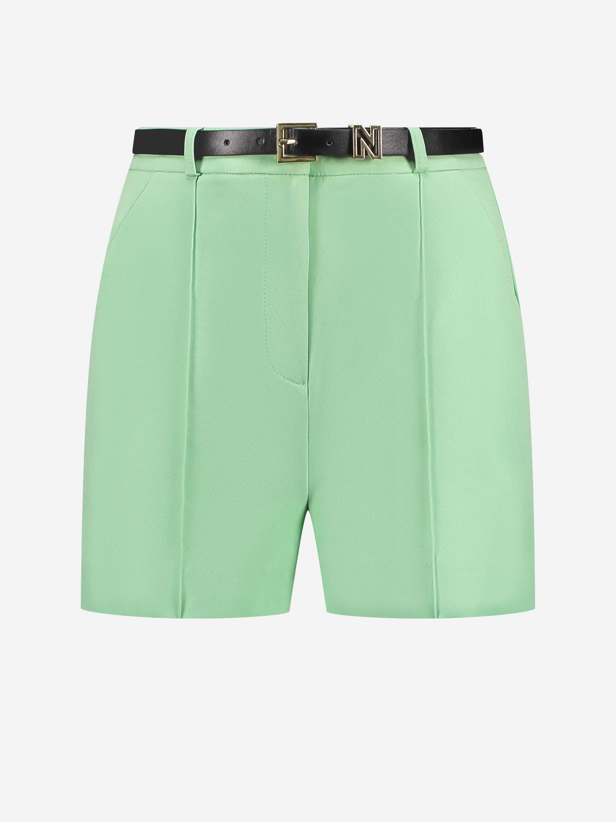 Mid rise shorts met riem 