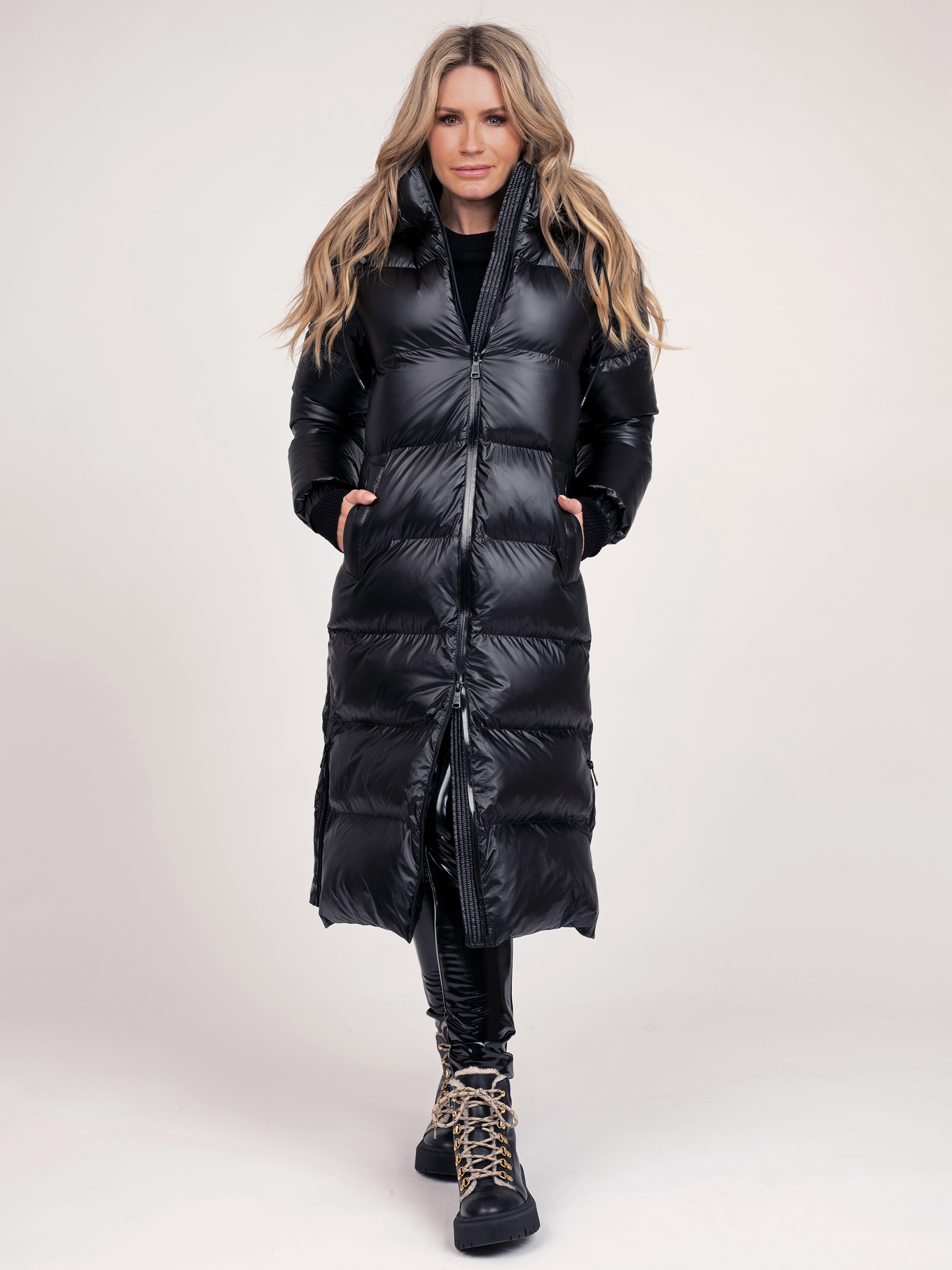 Lange puffer jas met metallic look