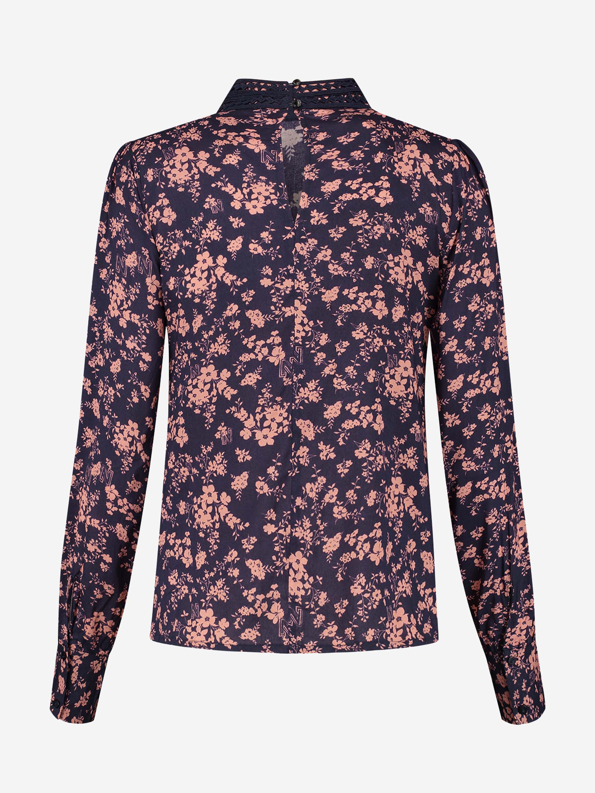 Tape Flower Blouse