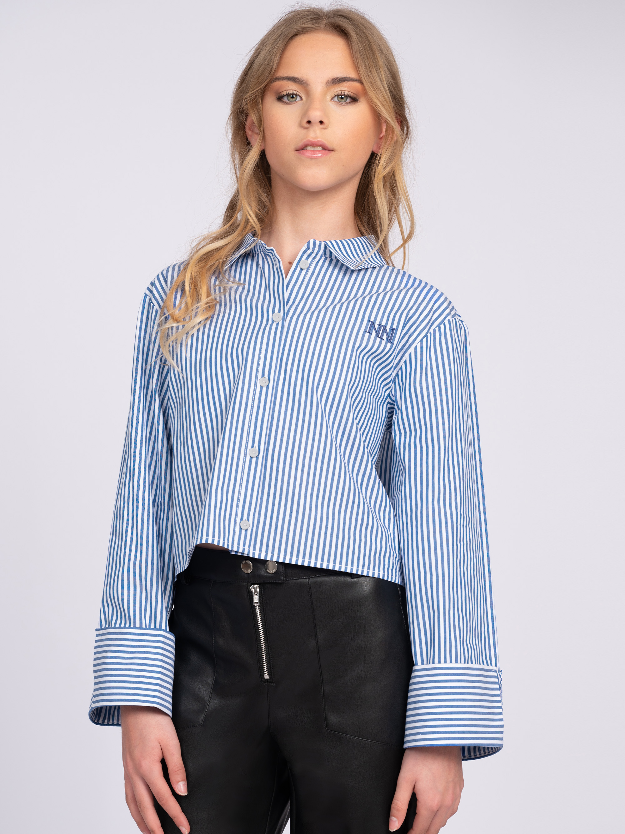 Striped short blouse with fold-over sleeves