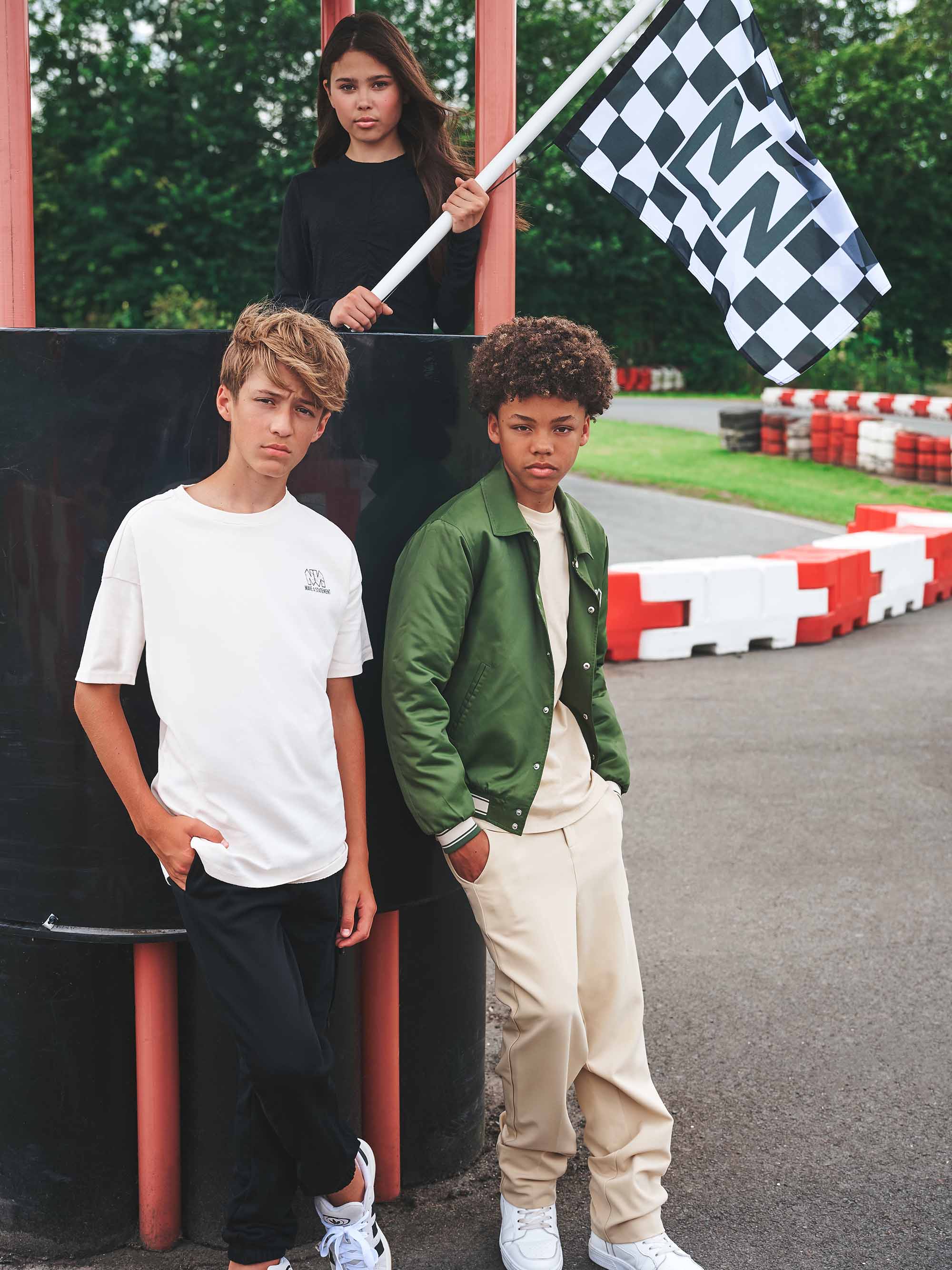 Low rise trousers