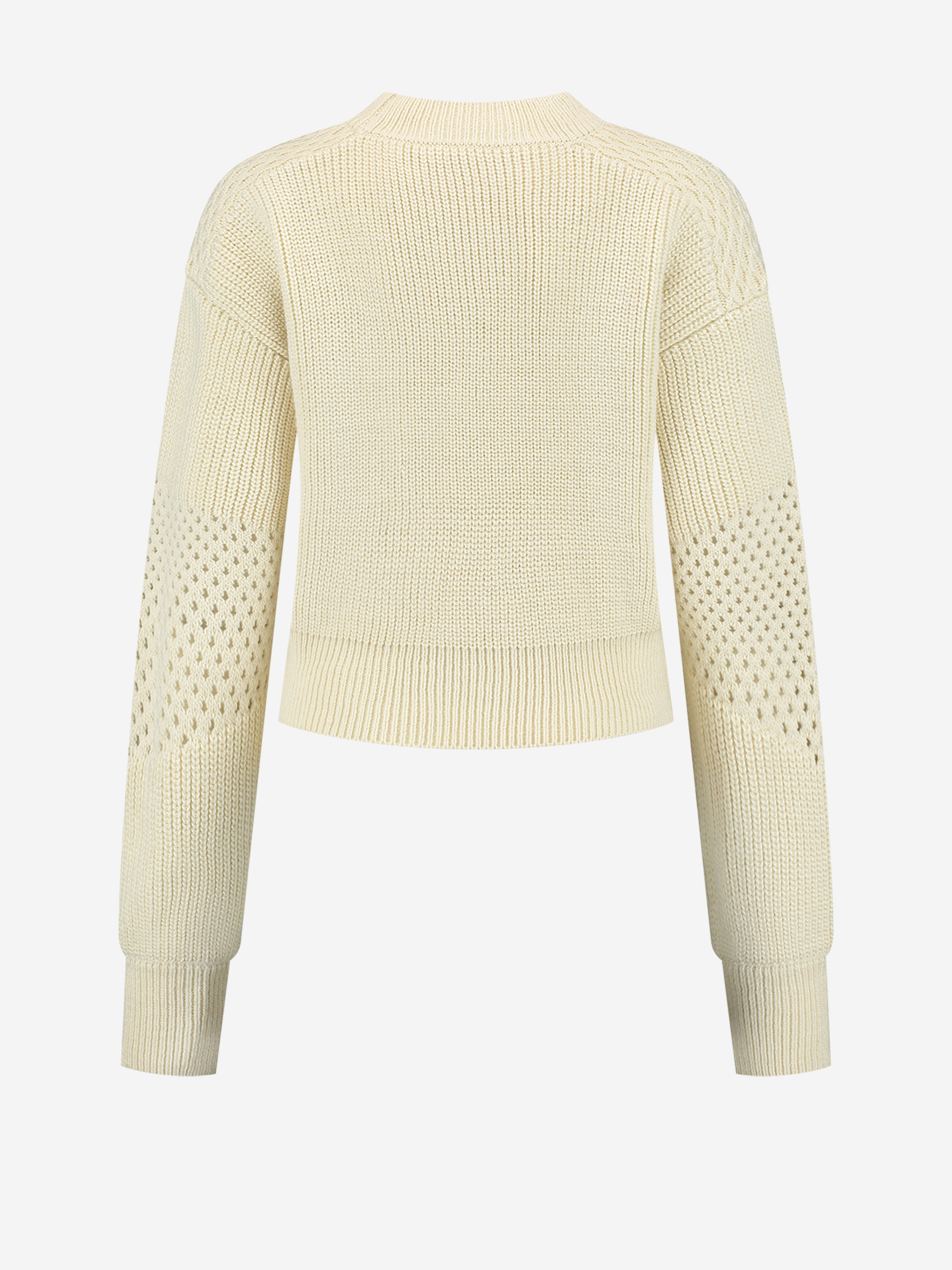 Cable knit pull with turtleneck