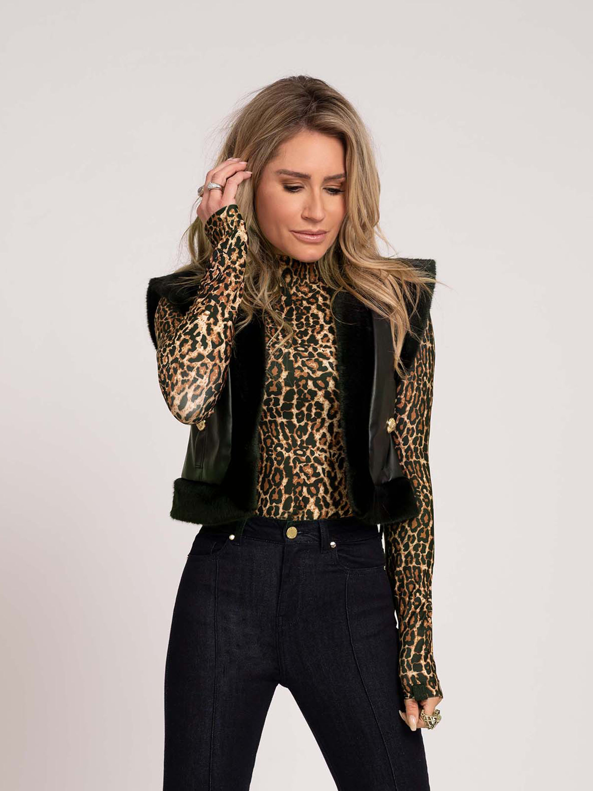 Fitted body with leopard print 