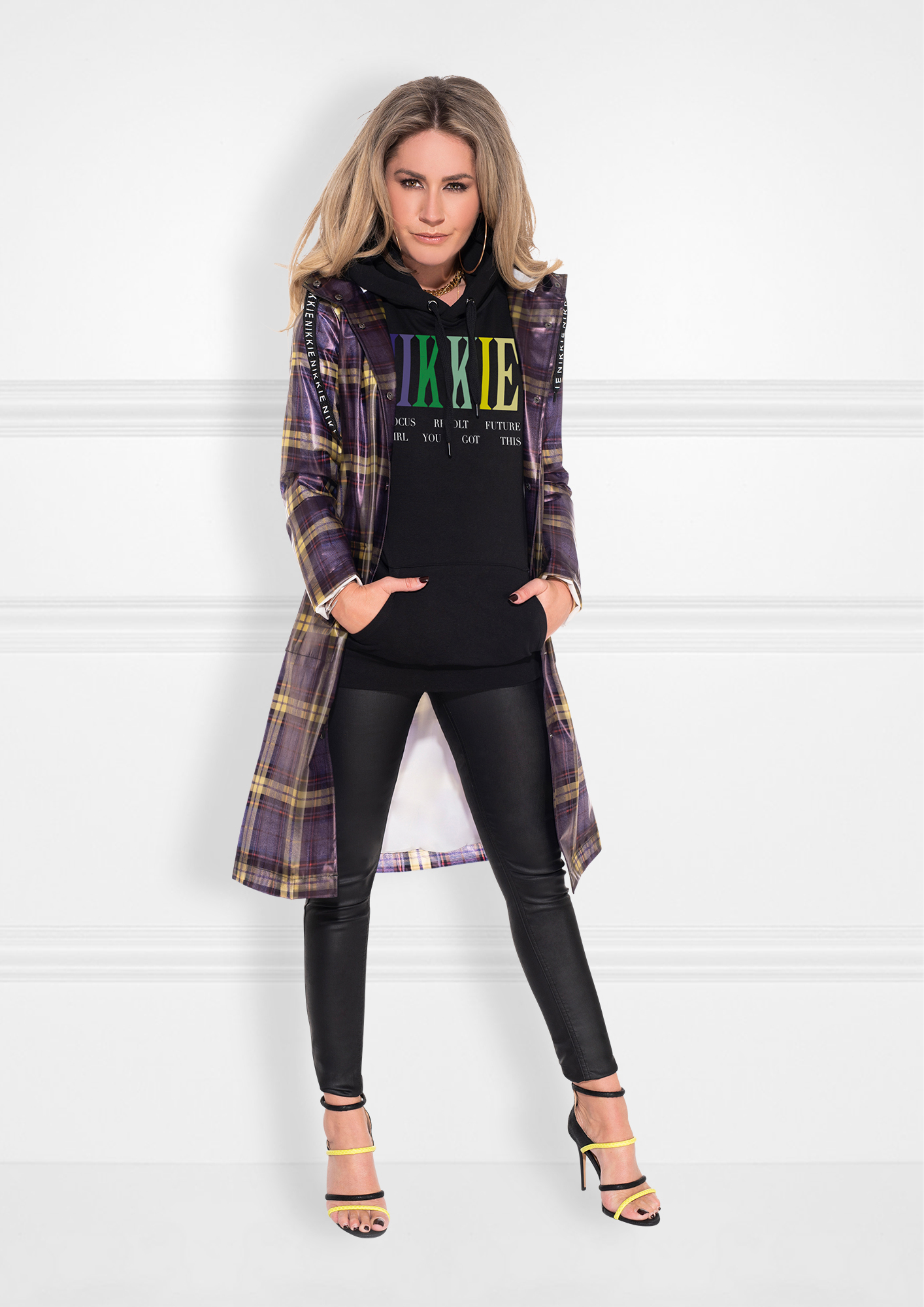NIKKIE Hoodie