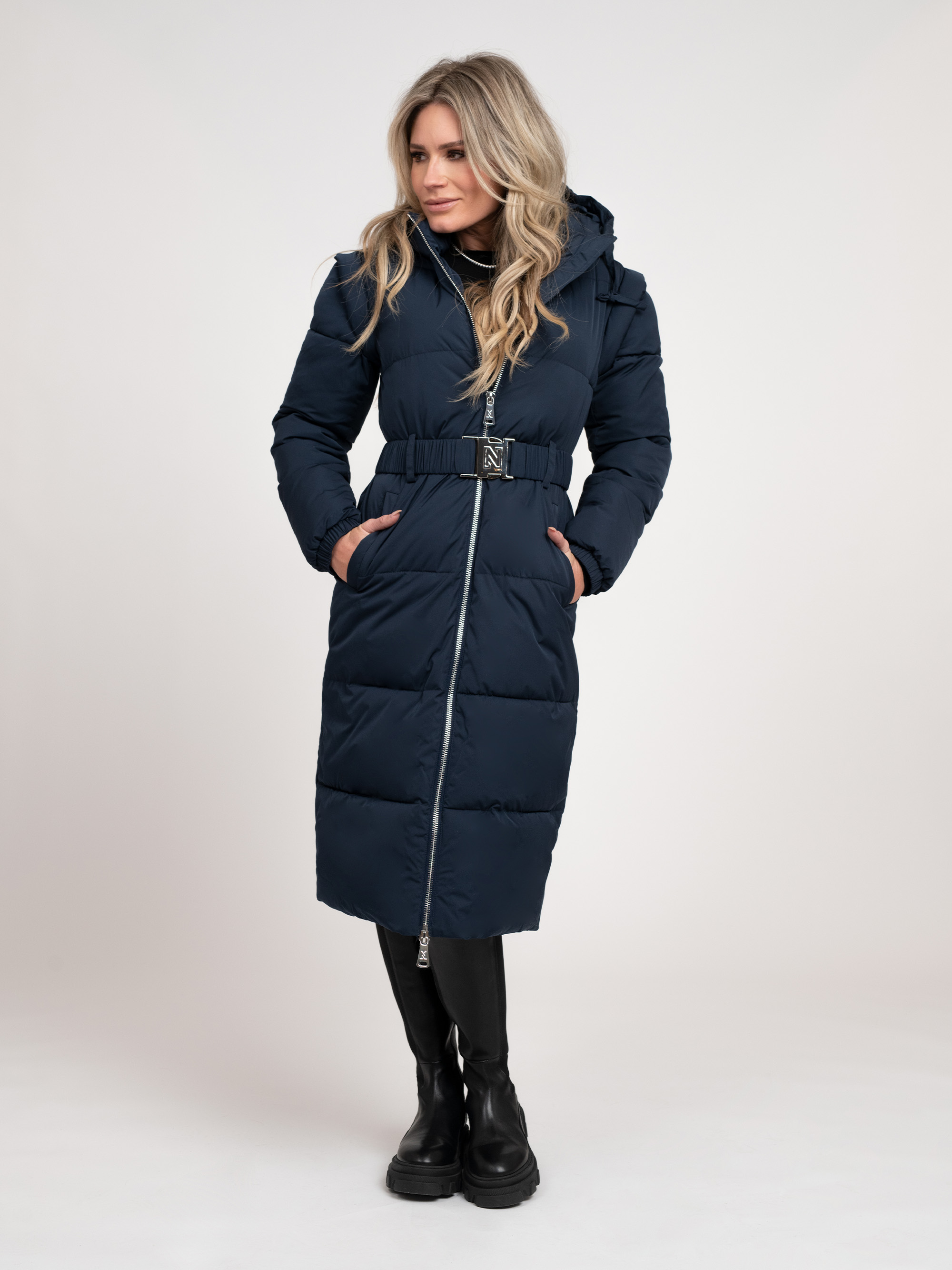 Long Puffer coat with removable sleeves 