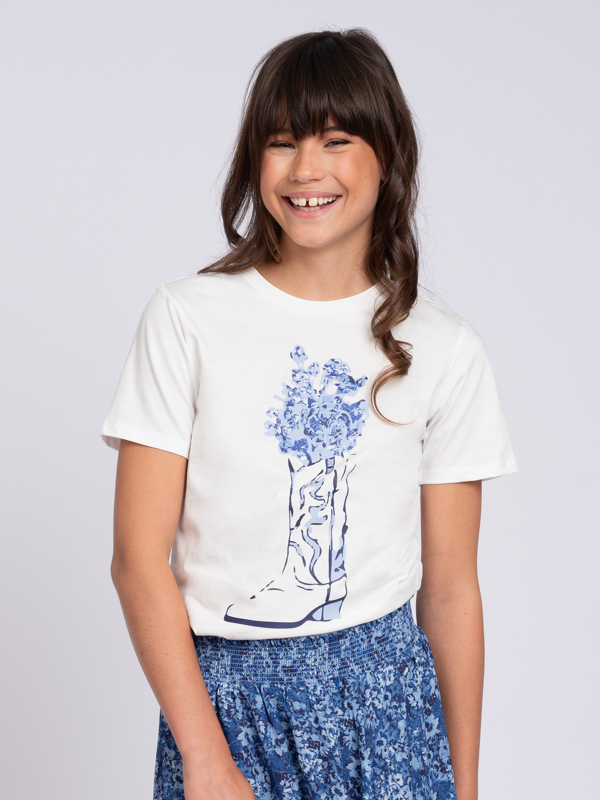 T-shirt with cowboy boot print