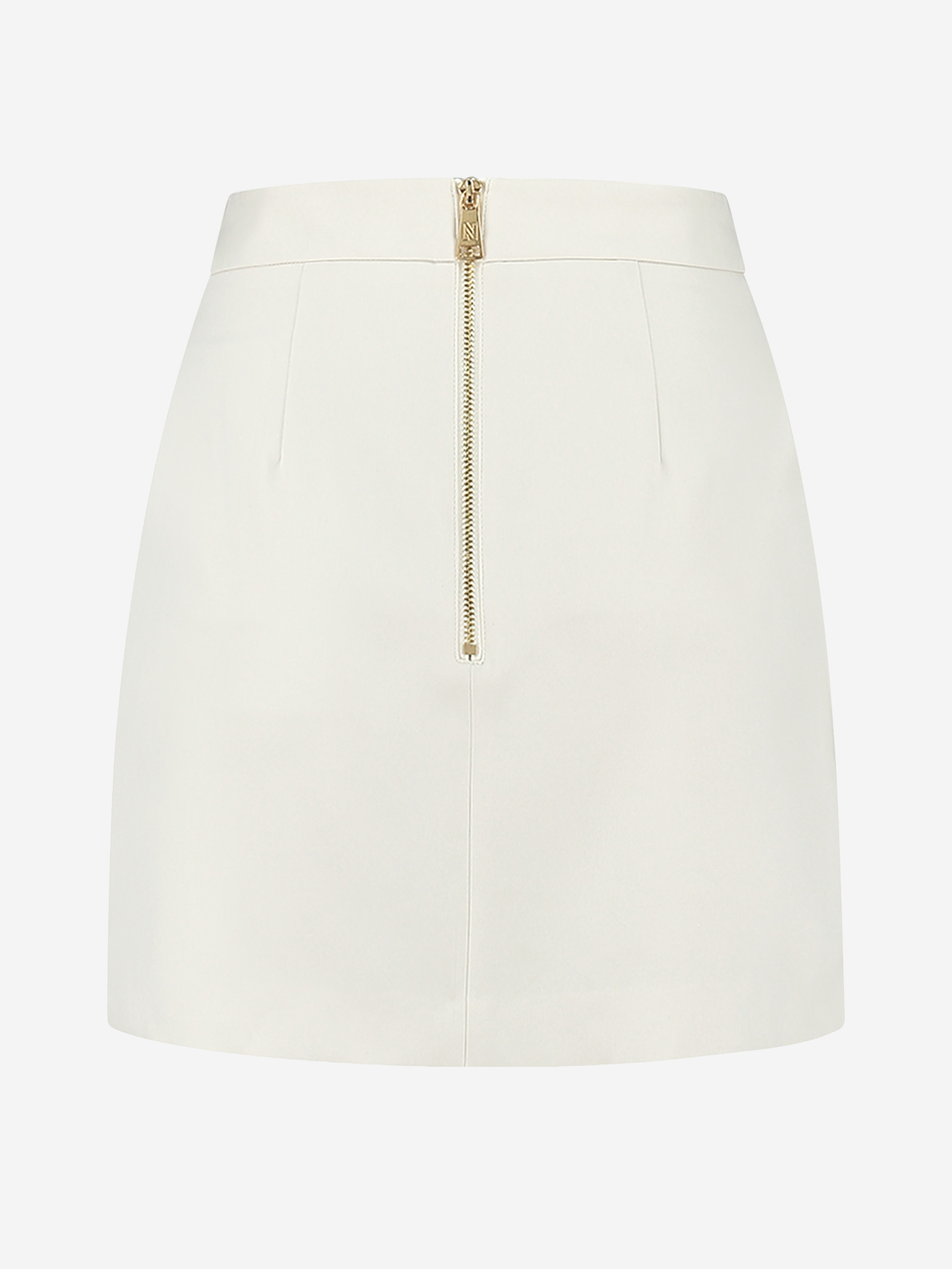 Fitted skirt with slit